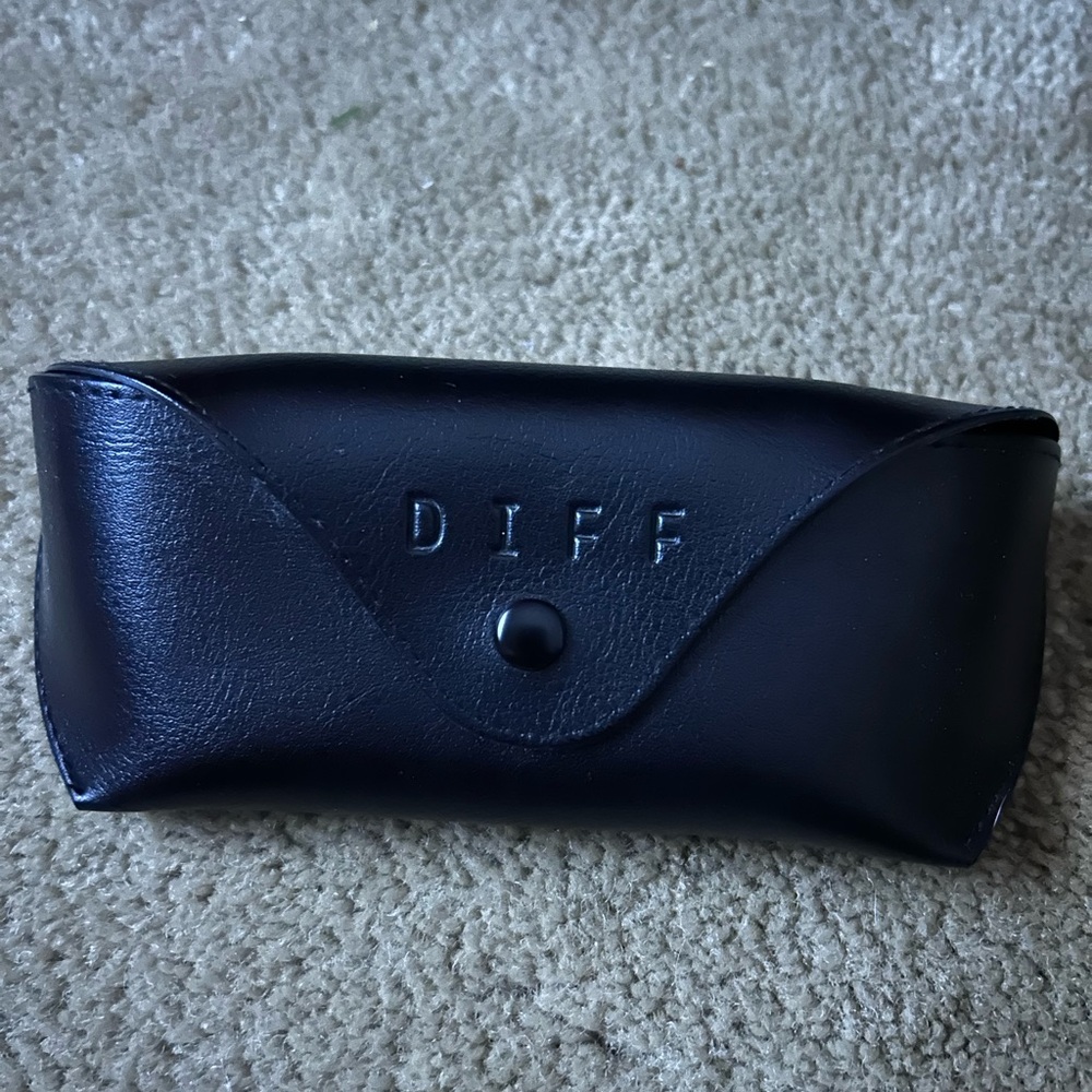 Diff Eyewear , tortoise brown, Black lens